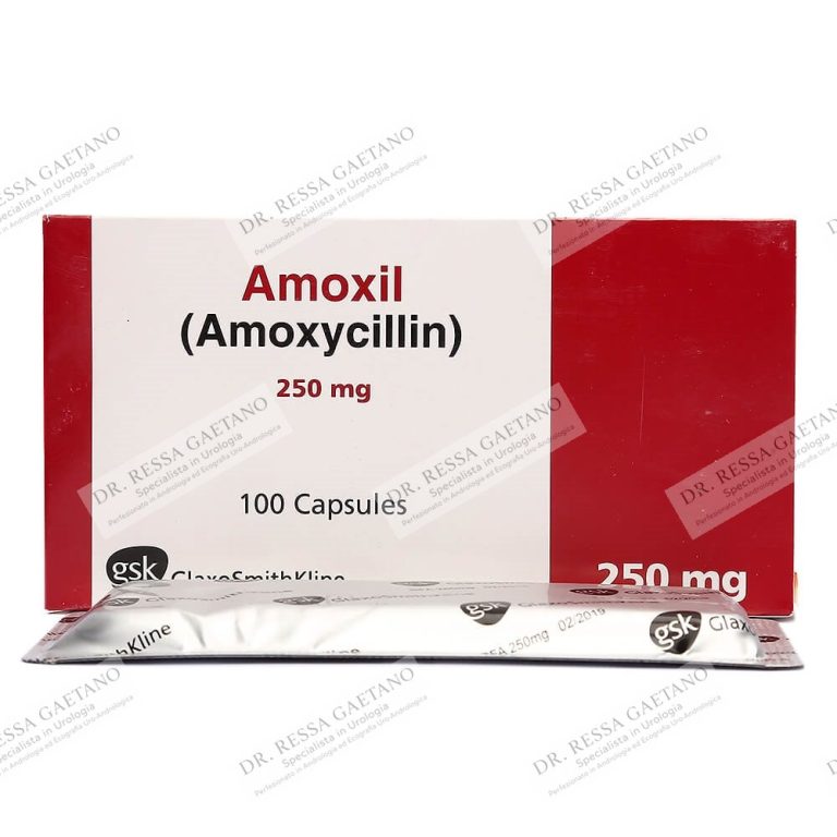Confezione di amoxicillina in capsule con il blister